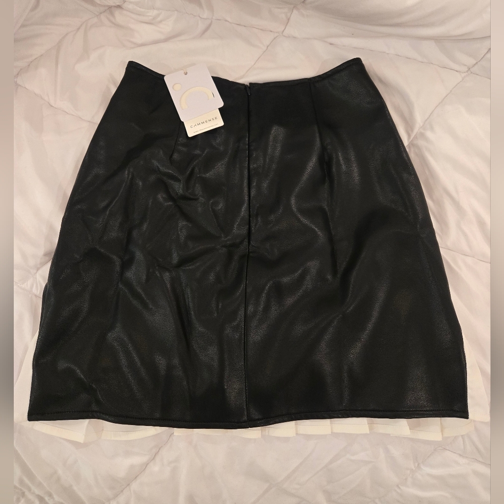 Black and White Women's Skirt - Picture 5 of 6